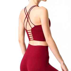 Conjunto de Yoga de la Mejor Calidad Hecho en Pakistán, Ropa Deportiva para Gimnasio, Conjuntos de Yoga para Mujer - Product Image 3