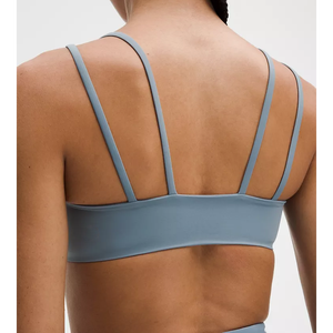 Traje de Yoga Ligero Reciclable de Doble Cara, Color Nude, Suave y Transpirable, con Cuello Halter, Leggings de Spandex/Nylon, Color Sólido, Elástico en Cuatro Direcciones - Product Image 5
