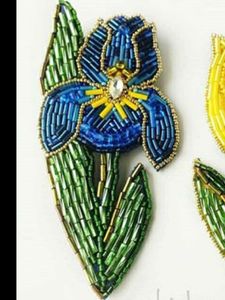 Hermoso Broche Bordado a Mano con Cuentas, Pin de Moda para Mujeres y Niñas, Exquisito Broche Bordado con Cuentas - Product Image 4