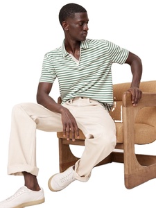 Polo de golf para hombre con resistencia a las arrugas que absorbe la humedad, bloqueo UV, diseño elástico de cuatro vías hecho de tela ligera - Product Image 1