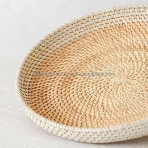 Plateau en rotin tissé à la main Matériau naturel élégant léger et durable Parfait pour servir l'organisation décorative de la maison Écologique - Product Image 5