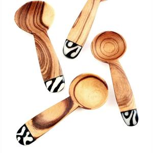 Juego de 2 utensilios de madera de acacia de primera calidad para servir ensaladas al precio más bajo. - Product Image 2