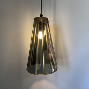 Lámpara Colgante de Techo para Sala de Estar, con Pantalla de Cristal y Campana de Latón Negro, LED, Luz Blanca Cálida Suave - Product Image 4