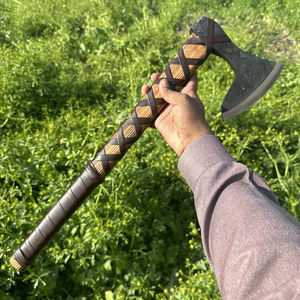 Hacha de acero al carbono Burraq Custom de 19.5 pulgadas, tipo tomahawk, con mango de palisandro, funda de cuero, regalo para papá, hecho a mano, bricolaje, industrial, para exteriores - Product Image 6