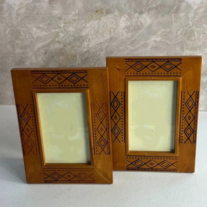 Marco de Fotos de Madera Sólida Hecho a Mano de Primera Calidad, Elegante Exhibición de Sobremesa para Hogar, Oficina, Sala de Estar, Decoración Clásica Moderna Rústica Premium - Product Image 1