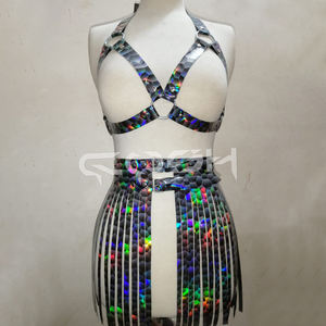 Ensemble de harnais en cuir PVC holographique personnalisé en gros avec jupe à franges |   Fabricant de costumes pour festivals gothiques, punk et rave - Product Image 2