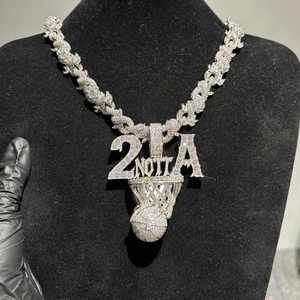 จี้บาสเก็ตบอลเพชรโมอิสซาไนต์ VVS แบบกำหนดเอง เงินแท้ 925 ชุบโรเดียม พร้อมใบรับรอง เครื่องประดับแฟชั่นสไตล์ฮิปฮอป - Product Image 1