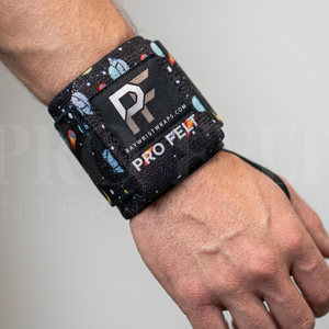Support de poignet d'entraînement 18 pouces avec logo personnalisé – Bandes de maintien de poignet de haute qualité pour haltérophilie, powerlifting, CrossFit, gym (Hommes) - Product Image 4