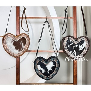 Wholesale Handcrafted Genuine Cowhide <b>Leather</b> Crossbody Bag Heart Shaped Adjustable Strap Fashionable <b>Purse</b> Perfect For Ladies - Product Image 1