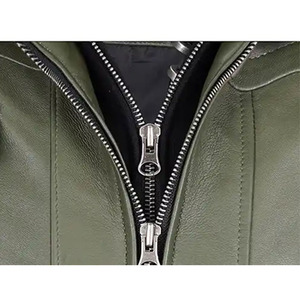 Chaqueta de Cuero Genuino con Capucha para Invierno, Estilo Casual, Costuras Reforzadas, Chaqueta de Motero de Piel de Oveja Premium en Oferta - Product Image 6