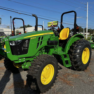 Tractor John Deere 5050E de 50HP, 4x4, para Agricultura, con Motor Diésel, Dirección Asistida, Calidad de Exportación a Precio Competitivo, Suministro de Fábrica - Product Image 1