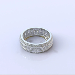 แหวนเพชรโมอิสซาไนต์ทรงปรินเซสคัท แบบ Eternity Band ตัวเรือนชุบทองคำขาว 18K ดีไซน์หรูหรา รูปทรงเรขาคณิต เหมาะสำหรับเป็นของขวัญสำหรับงานแต่งงาน ใช้ได้ทั้งผู้หญิงและผู้ชาย - Product Image 4