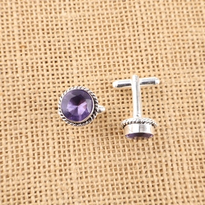 Boutons de manchette ronds en lolite violette de Niharika Gems, sertis dans de l'argent sterling 925 plaqué, bijoux pour femmes et filles - Product Image 2