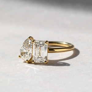 Bague de mariage unique en argent sterling 925 Toi Et Moi Bague de fiançailles avec poire et émeraude Moissanite Vintage Two Stone Ring - Product Image 3
