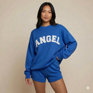 Conjunto de Dos Piezas de Invierno para Mujer, Top de Cuello Alto y Pantalones Cortos de Forro Polar, Estilo Urbano - Product Image 1