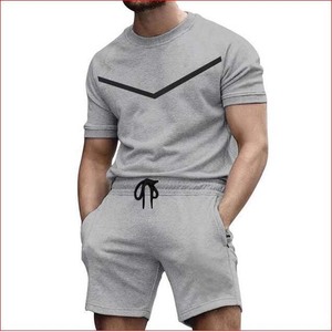 Ensemble 2 pièces d'été décontracté pour hommes en polyester/coton respirant avec t-shirt à manches courtes et short, design uni, personnalisable, vente en gros - Product Image 5