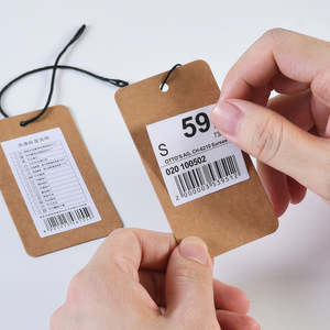 Étiquette suspendue personnalisée de luxe en papier kraft blanc avec logo pour vêtements et accessoires - Product Image 4