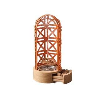 Mabkhara de Lujo Moderna con Base de Madera y Metal Dorado Geométrico Jali, Quemador de Bakhoor para Oud Árabe y Incienso a Bajo Precio - Product Image 6