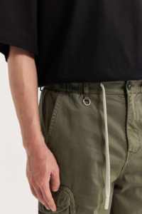 Pantalon cargo pour homme en toile respirante, couleur vert olive, taille élastique, plusieurs poches, style décontracté, pour l'automne - Product Image 5