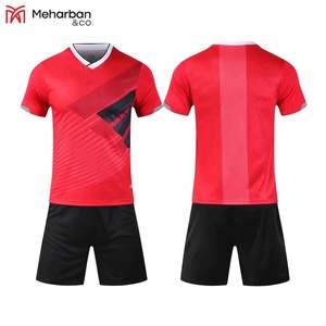 Uniformes de Fútbol Sublimados al por Mayor, Conjunto de Camiseta de Fútbol de Algodón, Colores y Diseños Personalizados, Servicio OEM, Precio Bajo, Cuello en V, Manga Corta - Product Image 5