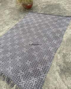 ผ้าห่มราคาถูกขายส่ง ผ้าฝ้ายพิมพ์ลายบล็อกด้วยมือ พร้อมพู่ห้อย ผลิตด้วยมือจากอินเดีย - Product Image 5