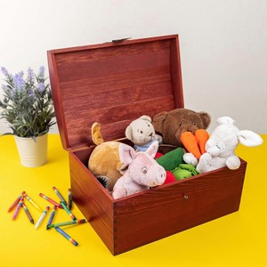 Coffre en bois d'acajou avec couvercle en dôme incurvé et loquet antique pour un rangement et une décoration modernes et rustiques à la maison - Product Image 6