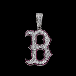 Colgante de Letra Gótica Luminosa Plateada con Moissanita y Efecto Hielo, Tono Blanco y Amarillo, Joyería Personalizada - Product Image 3