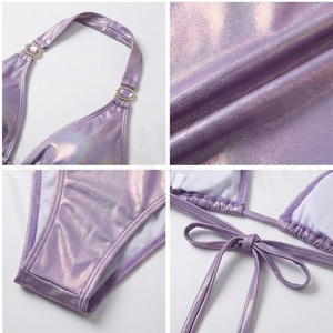 Ensemble de bikini métallique pour femmes avec détail en strass, bas de bikini string, maillot de bain en spandex et nylon - Product Image 4