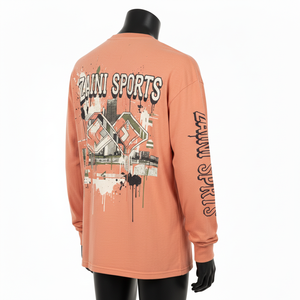 Camiseta gráfica de manga larga para hombre, de algodón grueso de 220 GSM, color naranja melocotón, transpirable, con logo serigrafiado. - Product Image 5