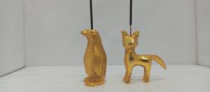 Brûleur d'encens en métal artisanal, support élégant pour la décoration du salon et du temple - Product Image 6