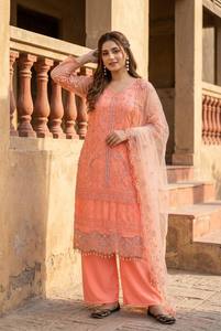 Ensemble Kurta en coton brodé avec pantalon palazzo, coupe ample traditionnelle, longueur cheville, tenue ethnique style Inde Pakistan - Product Image 3