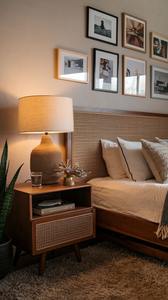 Mesa de Noche de Madera para Dormitorio, Mesa Auxiliar de Esquina con Patas de Madera Maciza - Product Image 2