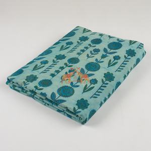 Tissu en coton Dabu léger de qualité supérieure, bleu indigo, robe kimono fantaisie pour femmes et filles indiennes, multi-usages pour sacs et housses - Product Image 3