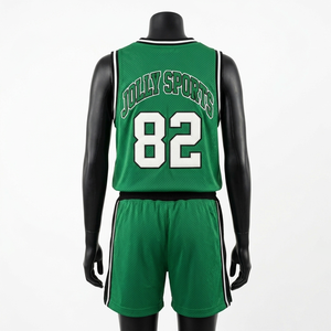 Ensemble short de basket en maille polyester 170 GSM respirant vert avec bordure noire et blanche, logo en twill, pour femmes - Product Image 4