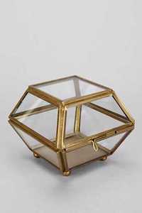Boîte à bijoux minimaliste en métal, forme cube avec couvercle, facile à transporter, faite à la main, boîte en verre encadrée couleur or et bacs, articles cadeaux - Product Image 3