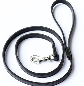สายจูงสุนัขหนังแท้สไตล์คลาสสิก – สีดำ – สายจูงหนังทำมือระดับพรีเมียม - Product Image 1