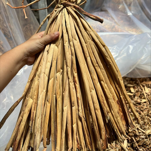 มัดผักตบชวาถักเปีย 8 กก. วัสดุคุณภาพส่งออกสำหรับงานสานและอุตสาหกรรมหัตถกรรม 20 ANGLE - Product Image 1