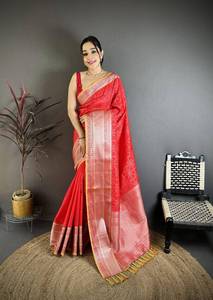 Sari de Seda Banarasi de Lujo con Bordado de Zari Plateado, Traje Tradicional Indio para Bodas - Product Image 5