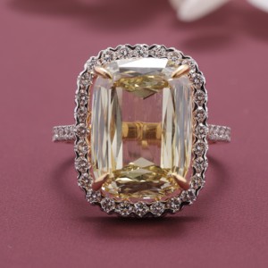 Anillo de Compromiso y Boda de Lujo con Halo de Diamantes Amarillos Corte Esmeralda Certificados por IGI, Plata de Ley 925 Sólida con Rodio, Regalo de Aniversario - Product Image 1