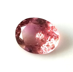 Tourmaline rose naturelle calibrée 7x9 mm, 1,85 carat, taille ovale, facettée, non traitée, pierre précieuse pour la création de bijoux - Product Image 1