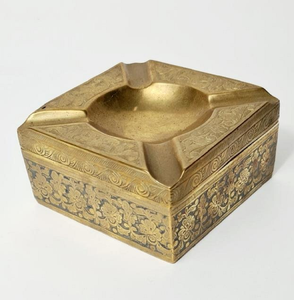 <b>Vintage</b> round brass tavern scene embossed tray <b>ashtray</b> with corner rests, available at wholesale prices. - Product Image 5