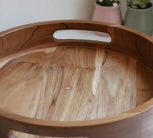 Bandeja Redonda Clásica Hecha a Mano de Madera con Resina, Duradera, para Servir Desayunos y Aperitivos en Bodas - Product Image 3