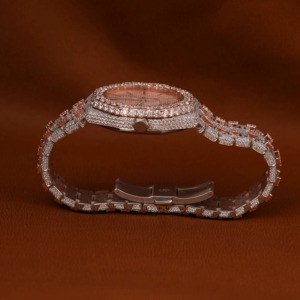 นาฬิกา Aurevail VVS Moissanite กระจกกันน้ำ คริสตัลโรสโกลด์ ตัวเรือนฝังเพชรเต็มตัว หน้าปัดสีดำ ตัวเลขโรมัน ขอบหน้าปัดแบบฟลูท หรูหรา - Product Image 2