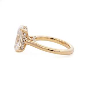 แหวนเพชรทรงรี 3 กะรัต ผลิตด้วยมือจากเพชรเพาะเลี้ยง ตัวเรือนทองคำขาว 14K ดีไซน์หรูหรา ประดับด้วยวงแหวนแบบซ่อน พร้อมวงแหวนรูปไข่ - Product Image 6