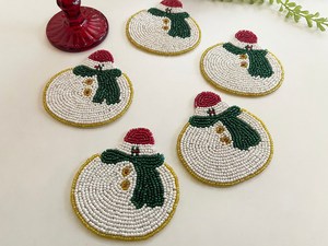 Posavasos de Algodón y Poliéster con Diseño Bohemio y Cuentas Hechas a Mano, Posavasos Navideños con Forma de Muñeco de Nieve, Alfombrillas Decorativas para Bebidas, Blanco, Verde, Rojo - Product Image 2