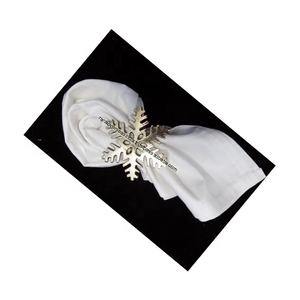 Porte-serviette en laiton flocon de neige écologique de meilleure qualité pour la décoration de table de Noël - Product Image 3