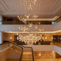 Grand lustre en verre sur mesure pour hall d'hôtel, lampe de décoration moderne et luxueuse
