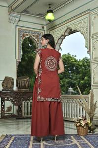 Kurta en coton brodé rouge pour femmes avec salwar et dupatta de style traditionnel, coupe ample, vêtements décontractés, Inde, Pakistan - Product Image 5
