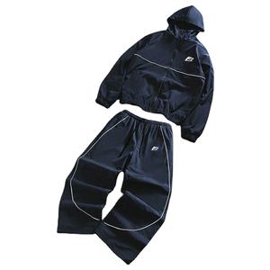 Conjunto de Chaqueta con Capucha y Cremallera y Pantalones Deportivos para Hombre, Corte Regular, Venta al por Mayor B2B, Ropa Deportiva de Dos Piezas, Proveedor de Marca Privada OEM - Product Image 2