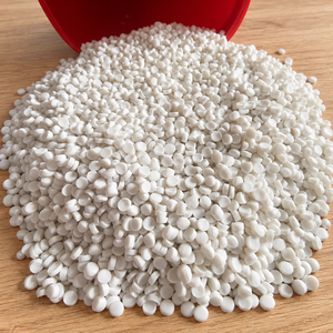 Offres Exceptionnelles : Granulés de Carbonate de Calcium de 25 kg, Qualité Masterbatch, Blanc Naturel, pour Film Soufflé, Matière Première Plastique - Product Image 1